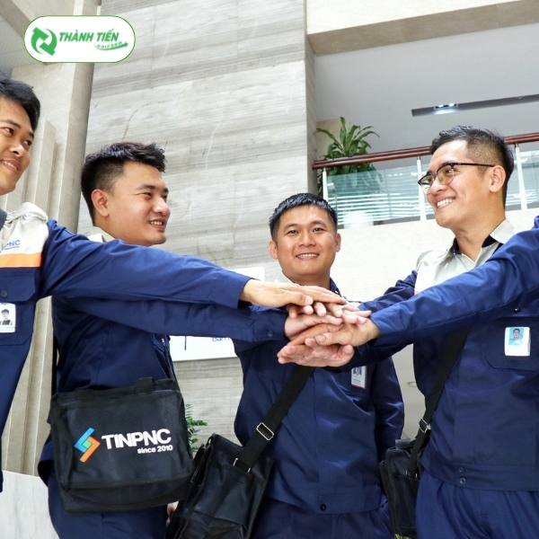dong-phuc-ky-su-ky-thuat-dptt