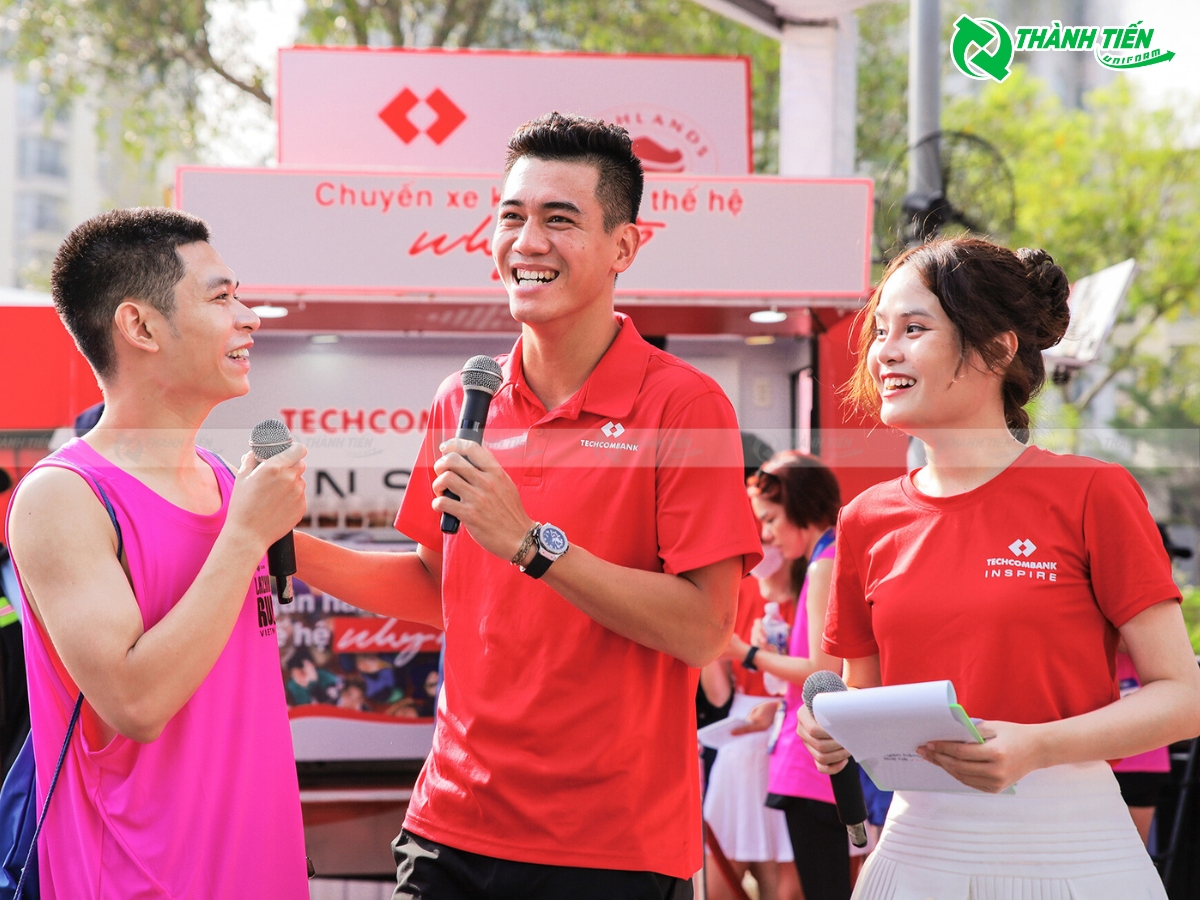 Những chất liệu được sử dụng may đồng phục ngân hàng Techcombank