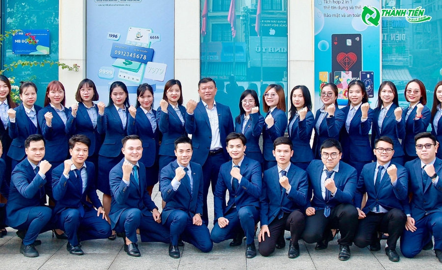 Đồng phục tạo sự gắn kết giữa các thành viên trong ngân hàng