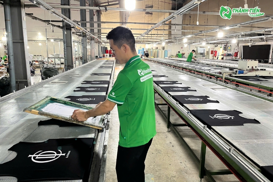 Nhận in áo đồng phục theo yêu cầu
