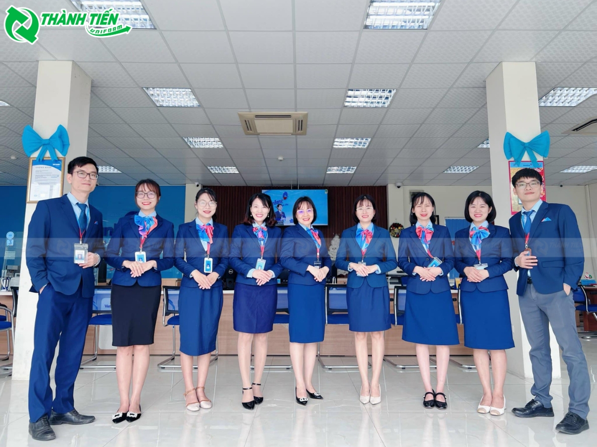 Quy định mặc đồng phục của ngân hàng Vietinbank được thể rõ thể hiện sự chuyên nghiệp