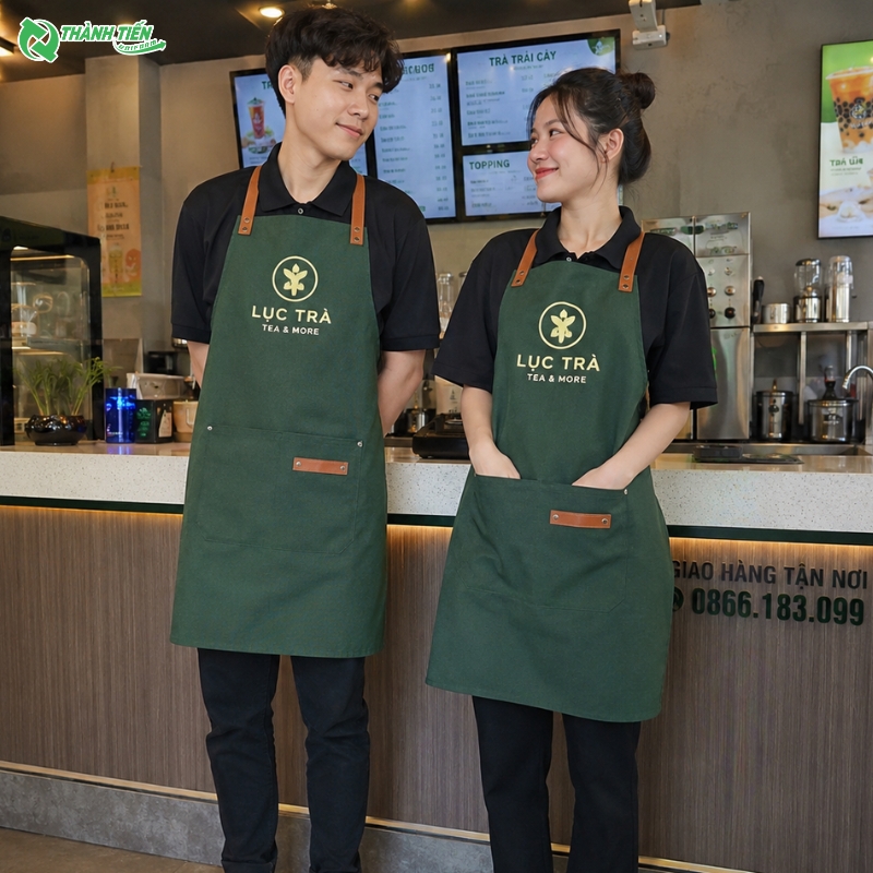 Tạp dề trà sữa in logo giúp tăng nhận diện thương hiệu hiệu quả.