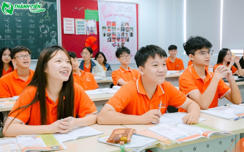 Đồng phục trường THPT FPT