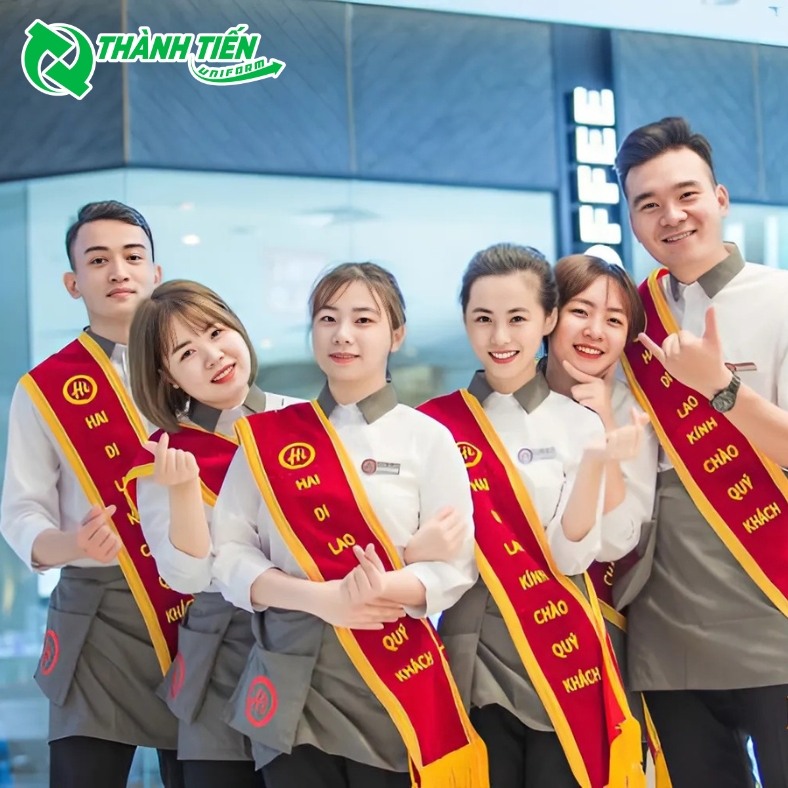 Mẫu đồng phục nhân viên nhà hàng Hadilao 
