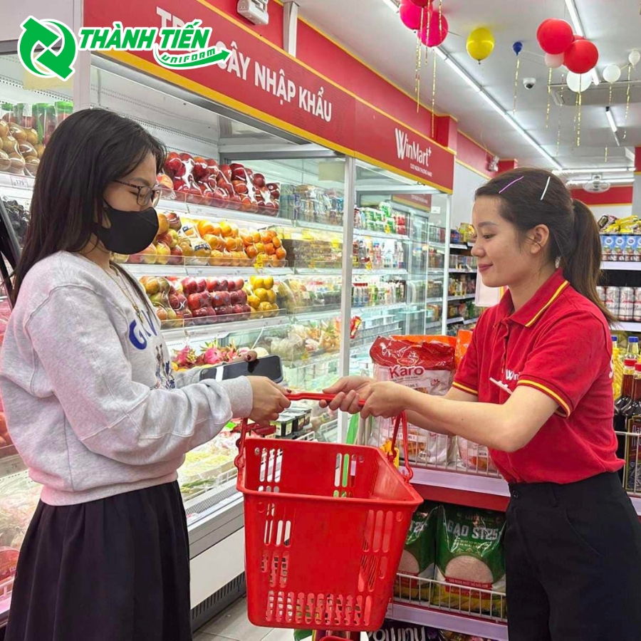 Mẫu áo thun nhân viên bán hàng Winmart mới nhất