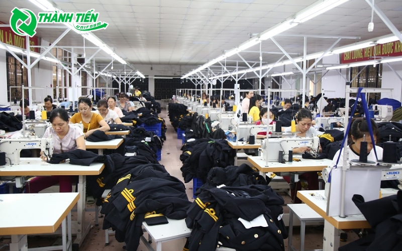 Công ty Đồng Phục BLUE còn nhận may áo thun giá rẻ tại Bình Dương