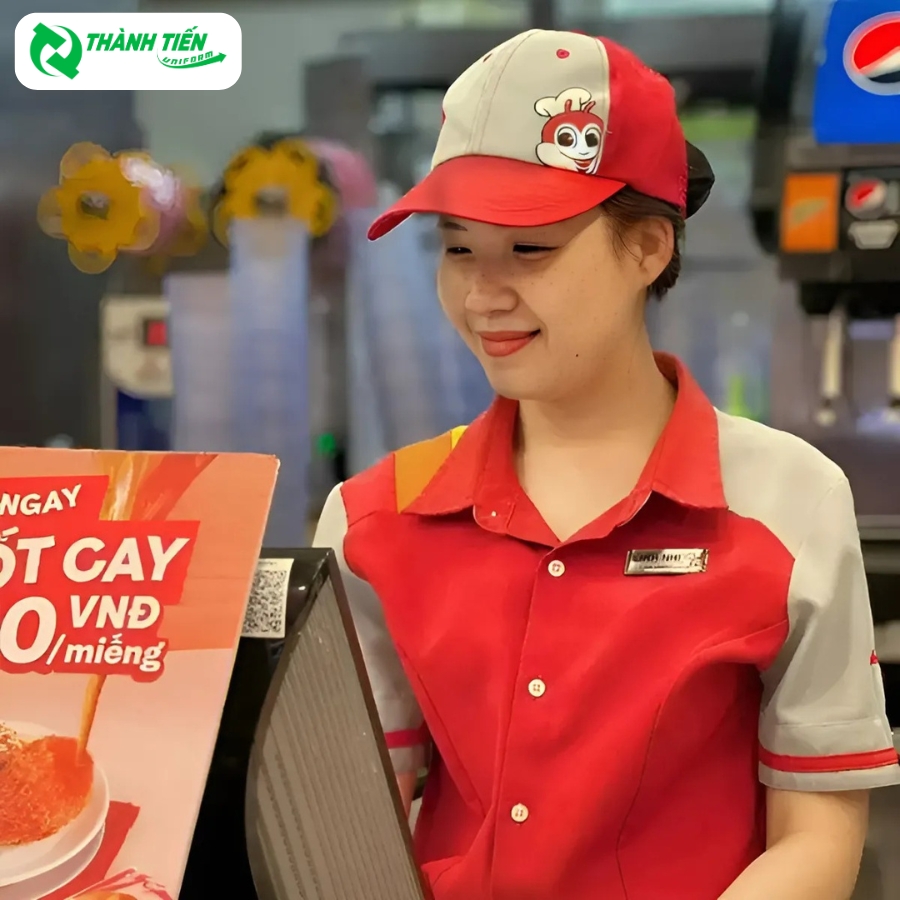 Mũ đồng phục Jollibee tạo nên sự đồng bộ