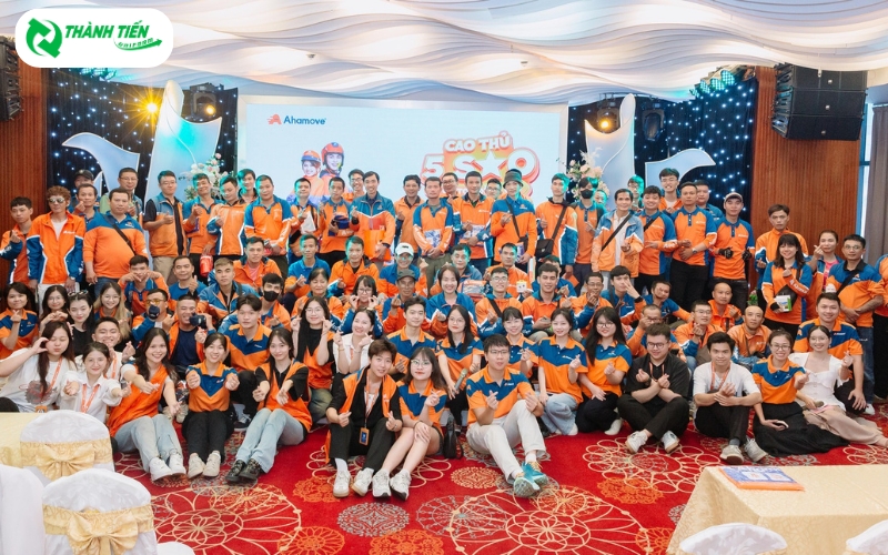 Mẫu áo đồng phục công ty Ahamove đẹp, chuyên nghiệp