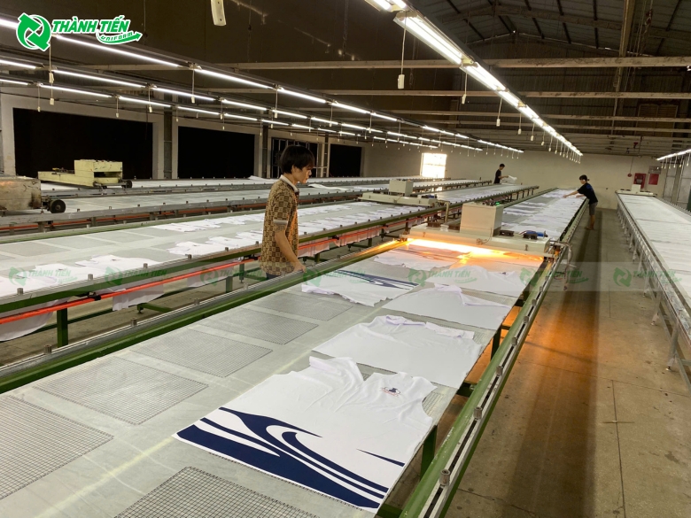 Nhà xưởng rộng rãi đáp ứng đơn hàng lớn 