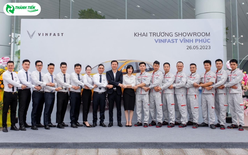 Áo sơ mi đồng phục thể hiện sự đặng cấp của công ty