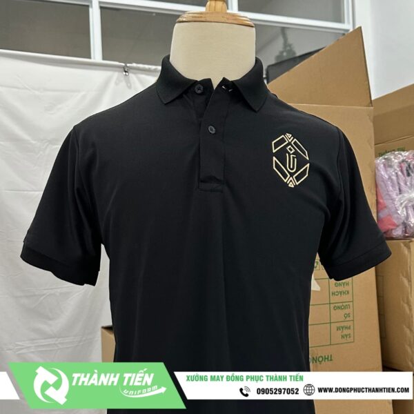 Kiểu áo polo hiện đại, dễ dàng sử dụng