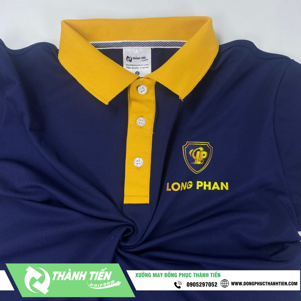 Chất liệu vải thoáng mát, bền màu 