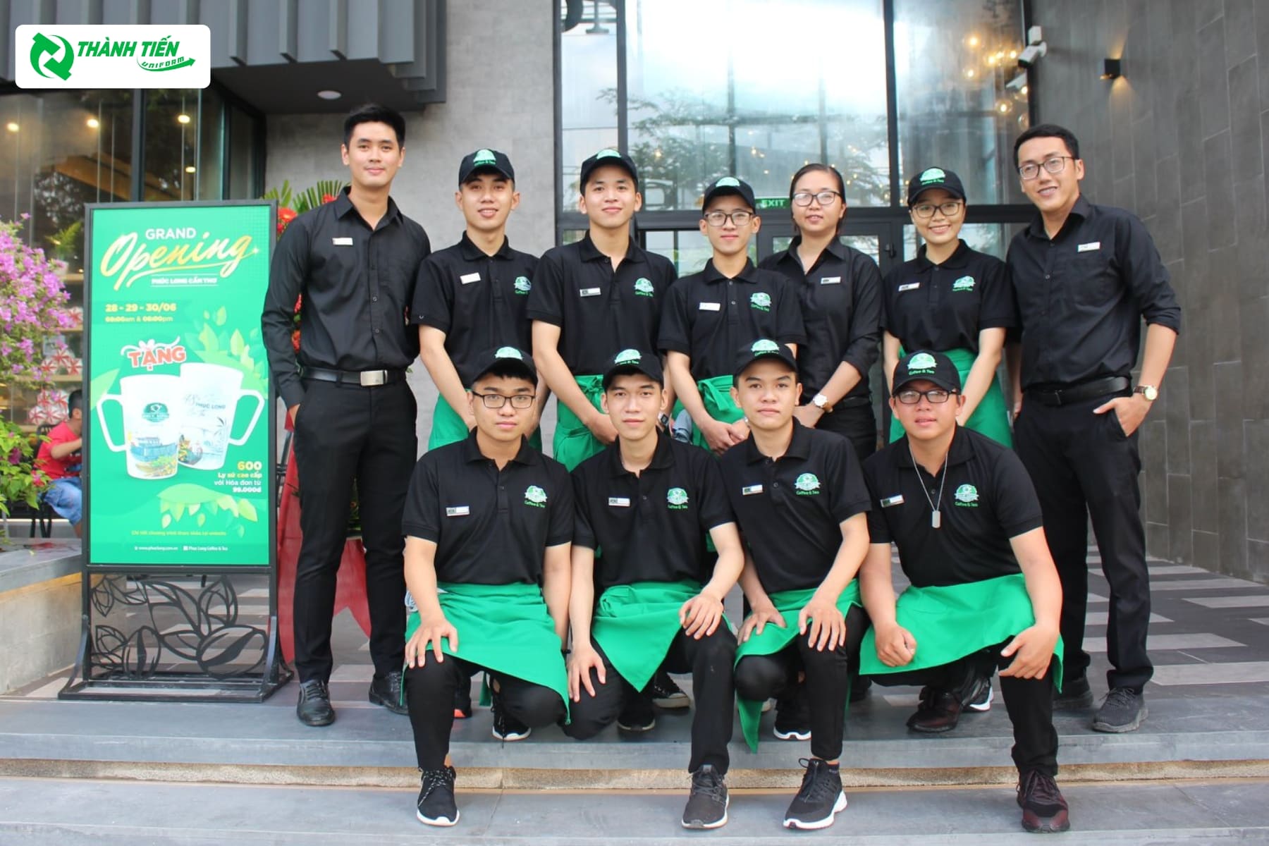 Đồng phục nhân viên Phúc Long với thiết kế đồng nhất
