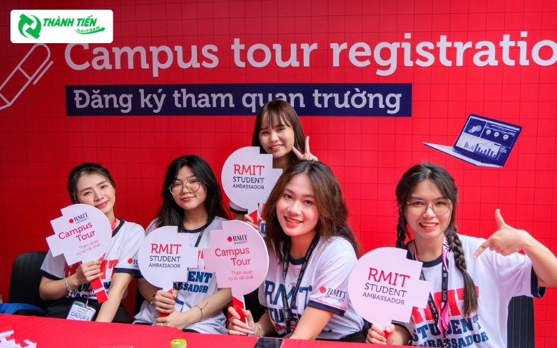 Đại học RMIT không đặt ra yêu cầu quá nghiêm ngặt về việc mặc đồng phục cho sinh viên.