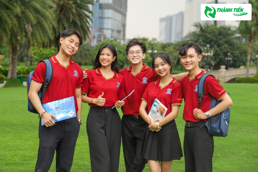 Đồng phục sinh viên trường đại học Nguyễn Tất Thành