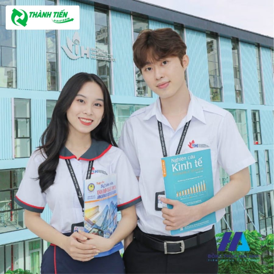 Đồng Phục IUH Thanh Lịch, Hiện Đại Và Trẻ Trung