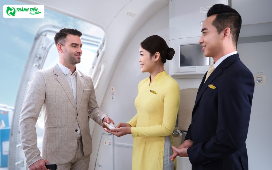 Đồng phục của tiếp viên trưởng Vietnam Airlines