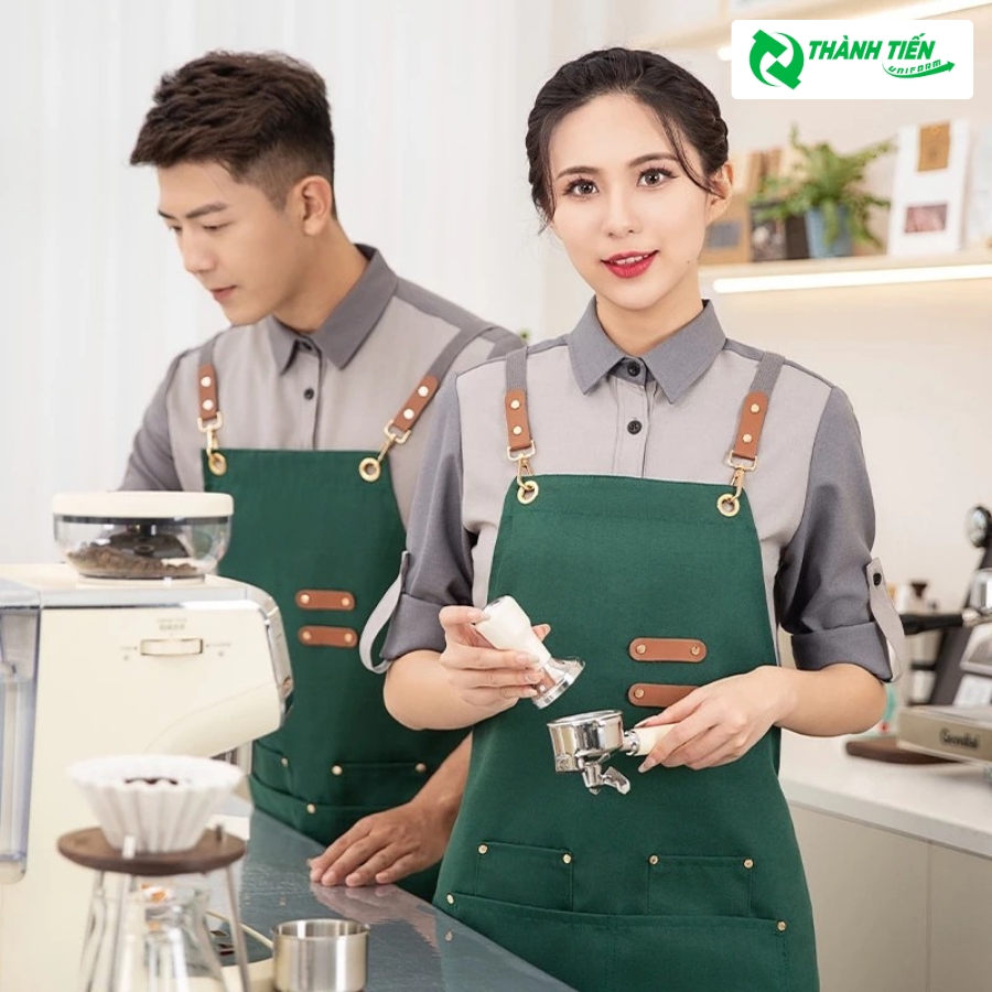Mẫu tạp dề được thiết kế với chất liệu chống thấm nước 