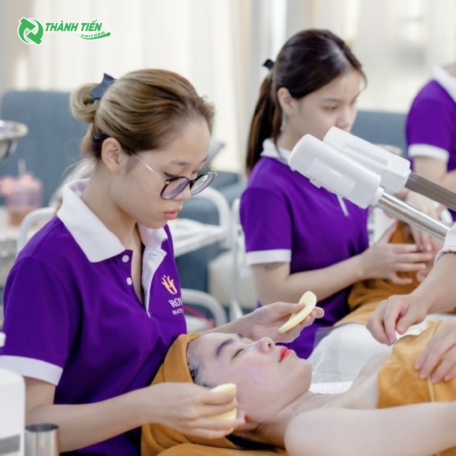 Mẫu áo thun đồng phục spa