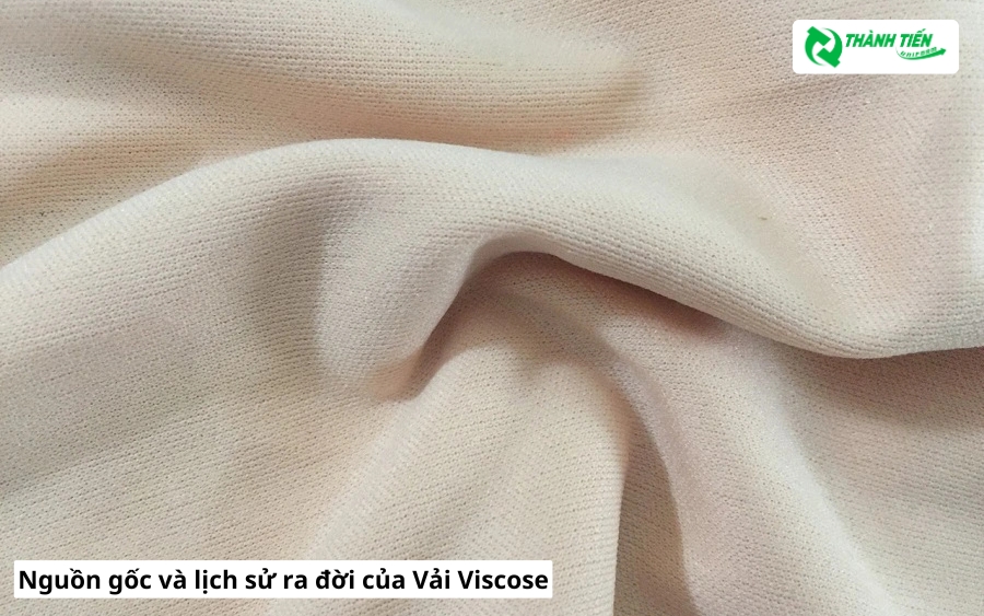 Năm 1924, nó được đổi tên thành “viscose rayon”