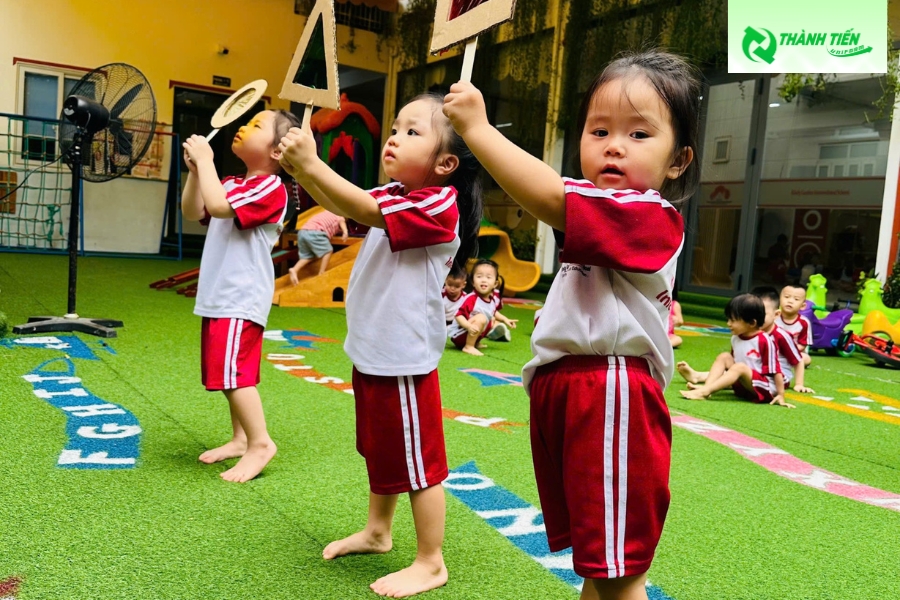 dong phuc mam non 10