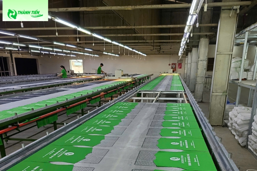Xưởng nhận đặt in/ thêu đồng phục theo yêu cầu tại quận 1 