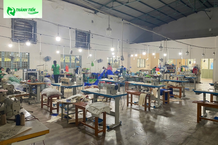 Đội ngũ nhân viên may với tay nghề lâu năm