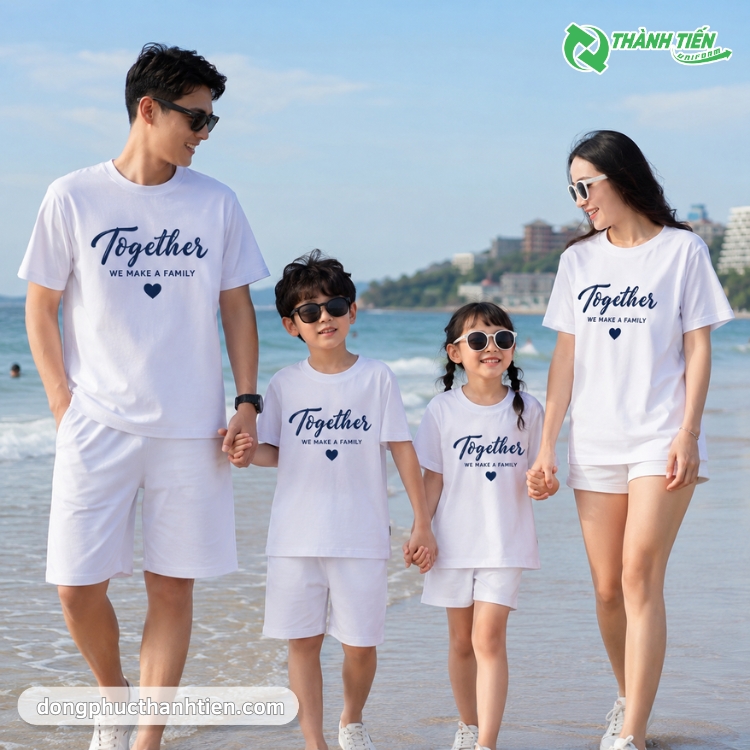 Mẫu áo thun gia đình màu trắng in slogan hay