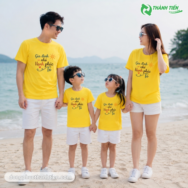 Mẫu áo phông màu vàng tươi tắn cho gia đình đi chơi
