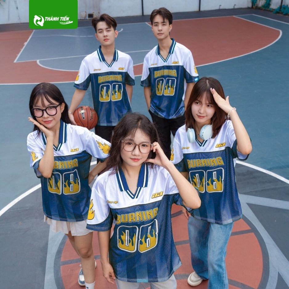 Nên lựa chọn màu sắc đồng phục phù hợp với cá tính tập thể lớp