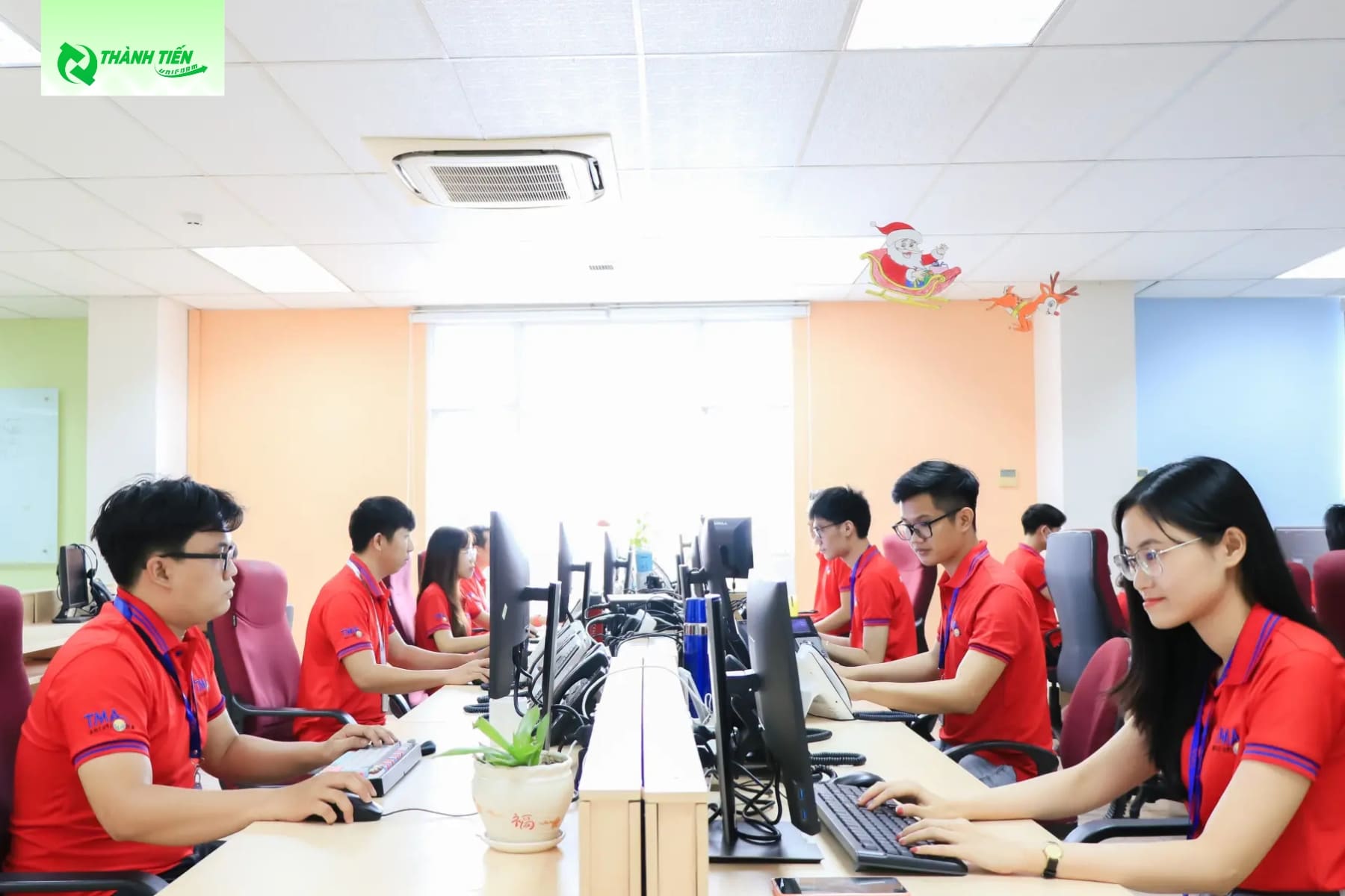 Đồng phục công ty phần mềm TMA Solutions