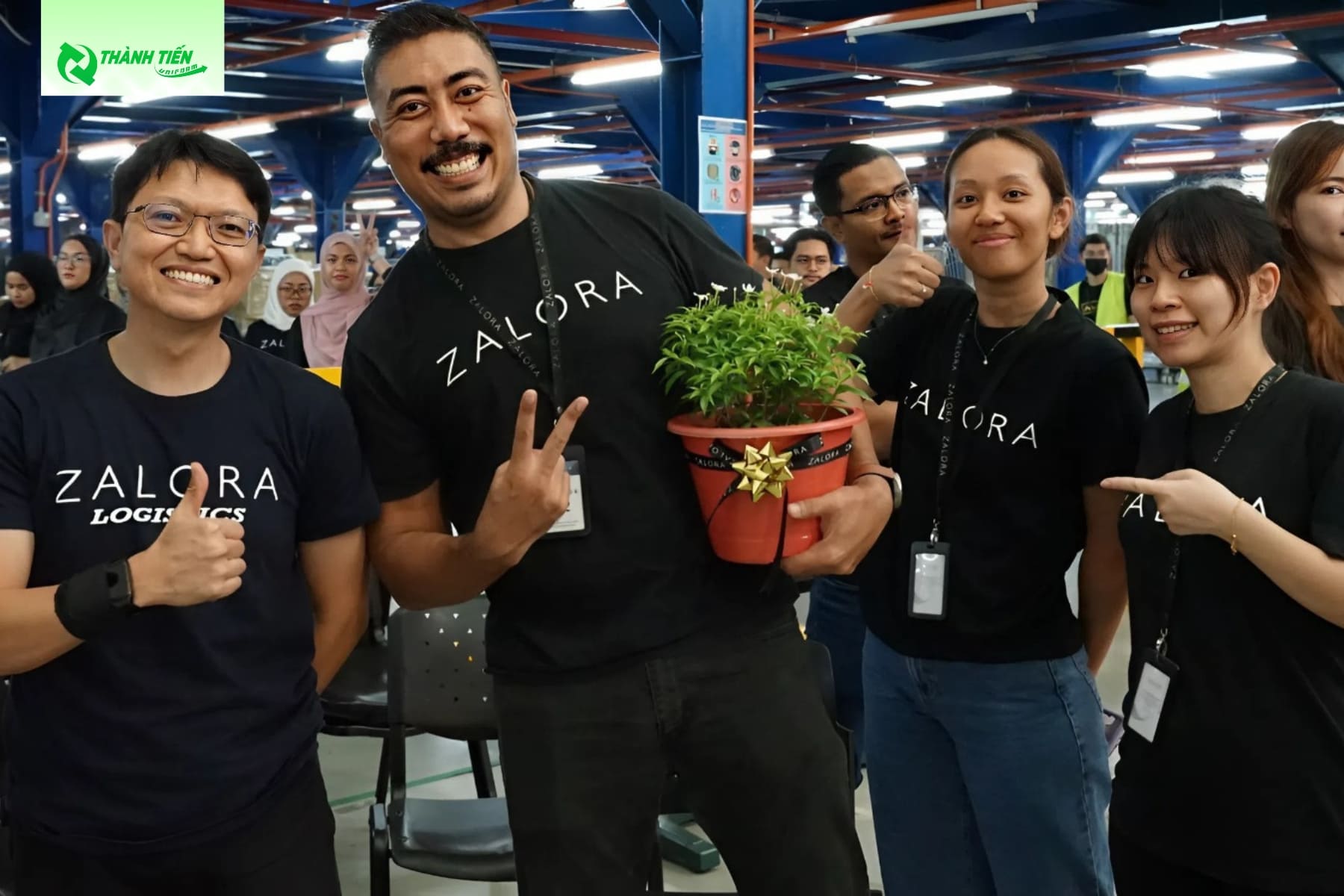 Đồng phục nhân viên công nghệ Zalora Group