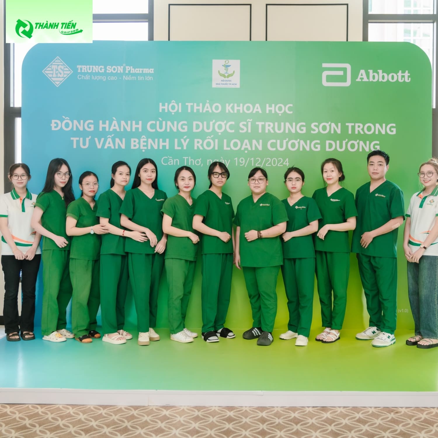 Mẫu Đồng Phục Dược Sĩ Nhà Thuốc Trung Sơn