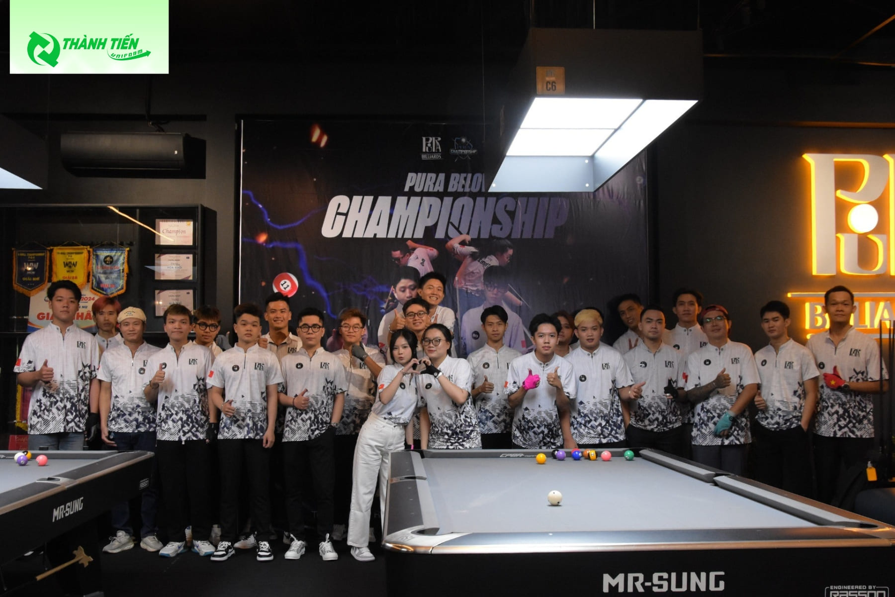 Lựa chọn địa chỉ may áo đồng phục quán bida giá rẻ và uy tín