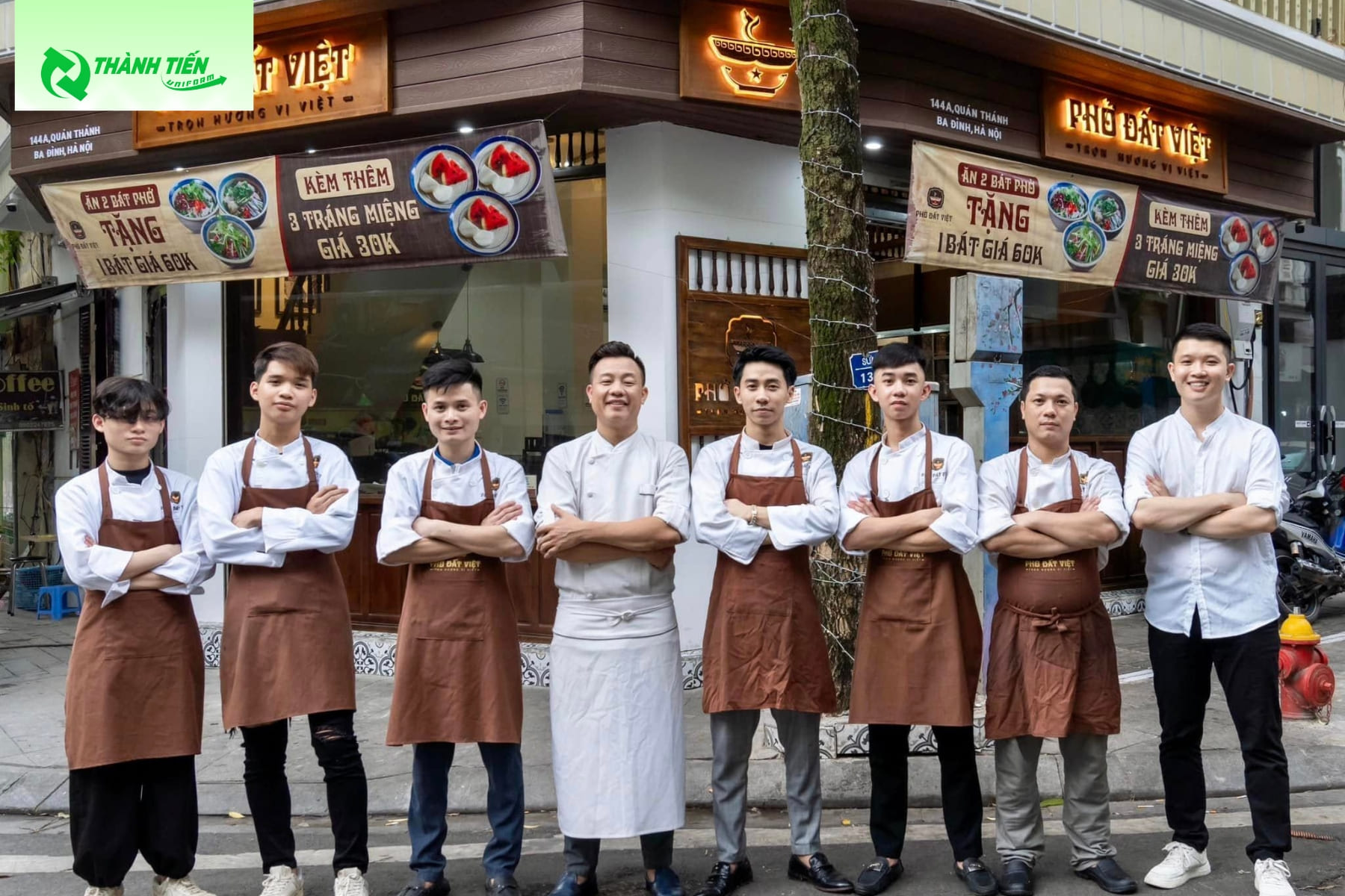 Đồng phục quán phở tạo ấn tượng tốt cho khách hàng