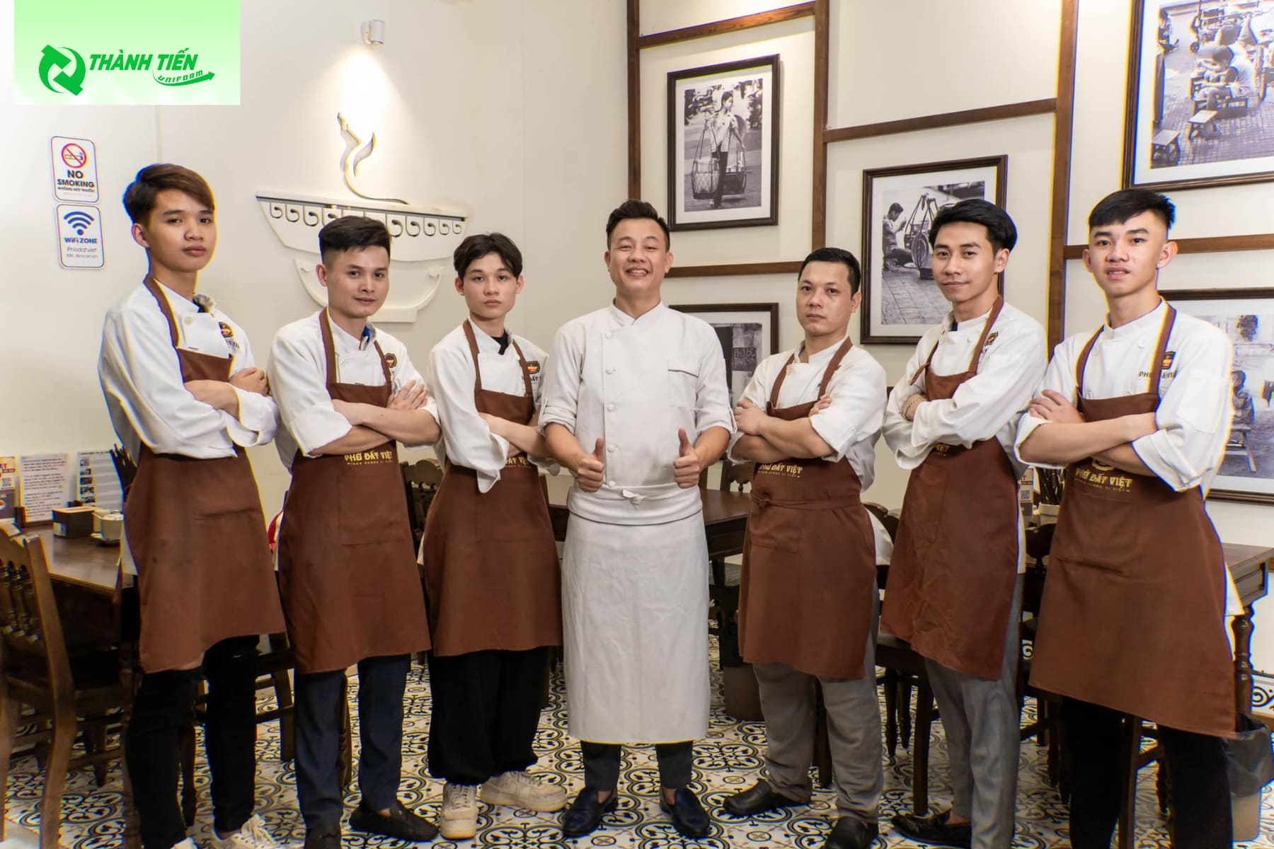 Mẫu Áo sơ mi cho thu ngân, quản lý quán phở