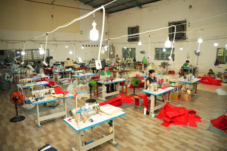 Công ty may đồng phục Myuniform