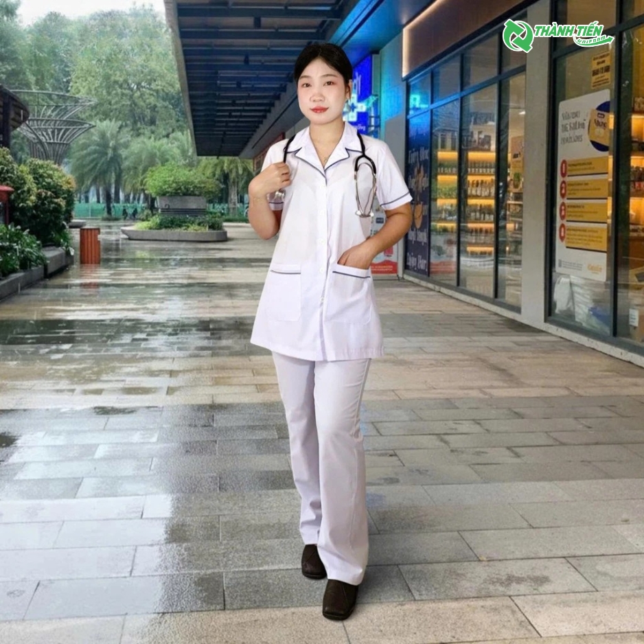 Mẫu áo đồng phục y tá may sẵn phổ biến