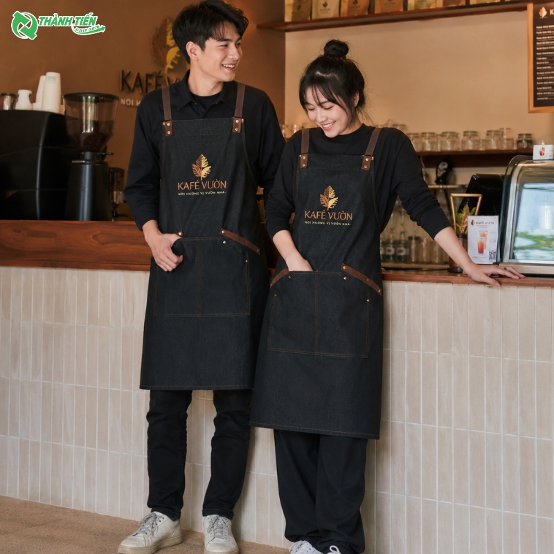 Tạp dề cafe phối dây da tạo điểm nhấn nổi bật