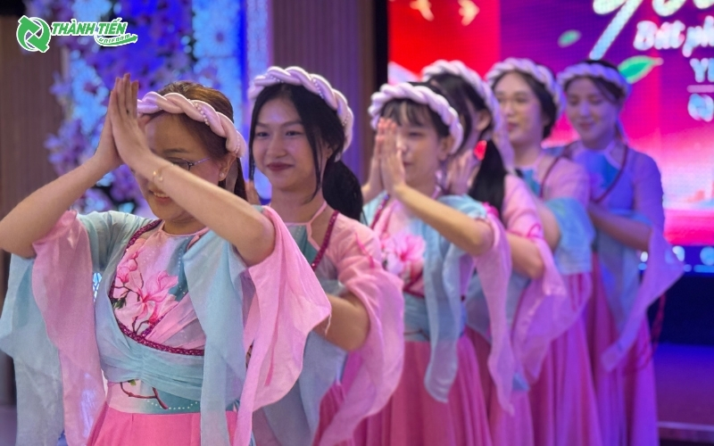 tet nien thanhtiengroup 1