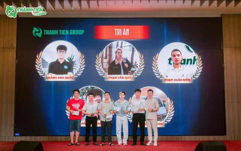 vinh danh nhan vien thanh tien group 6