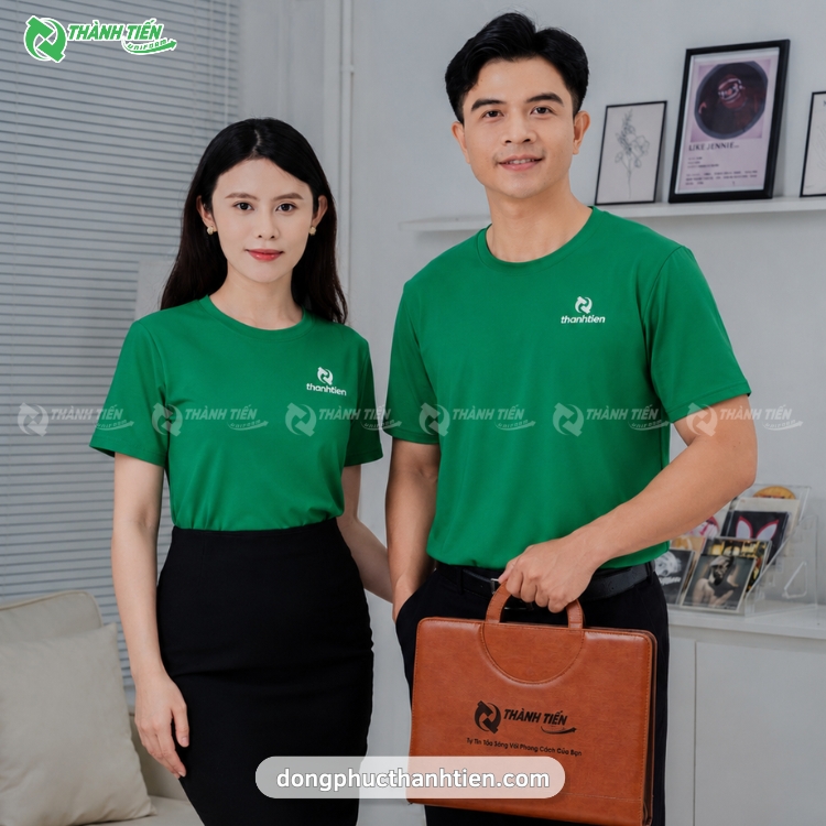 Thiết kế đồng phục công ty phù hợp với hình ảnh thương hiệu